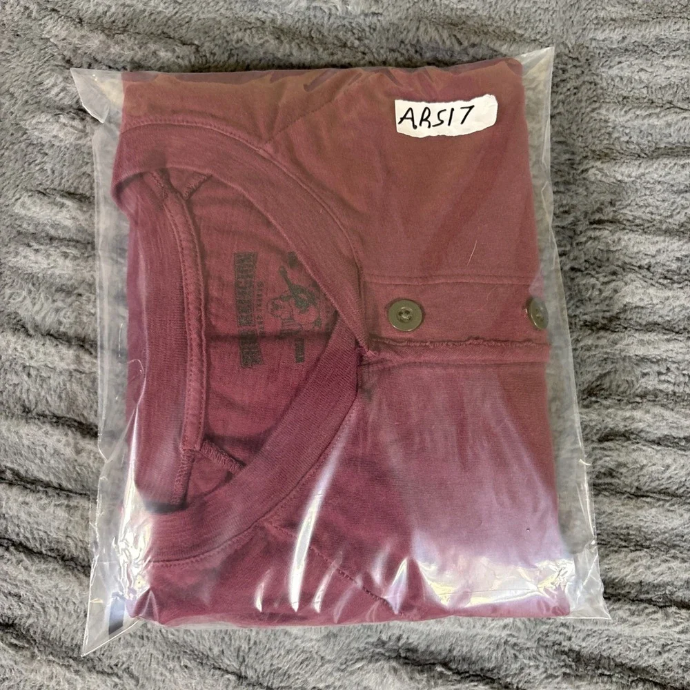 True Religion Mens Burgundy Long Sleeve Henley Graphic T-Shirt L MJR8R77UZ USA